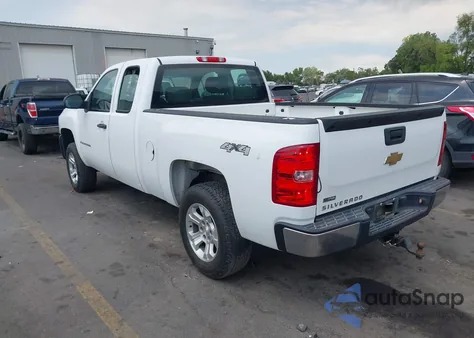 2008 Chevrolet Silverado K1500 z USA, uszkodzony, nr VIN 1GCEK19088Z251932
